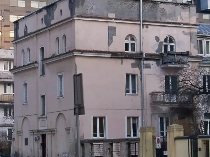 Pink house — Filtrowa 7, Warsaw