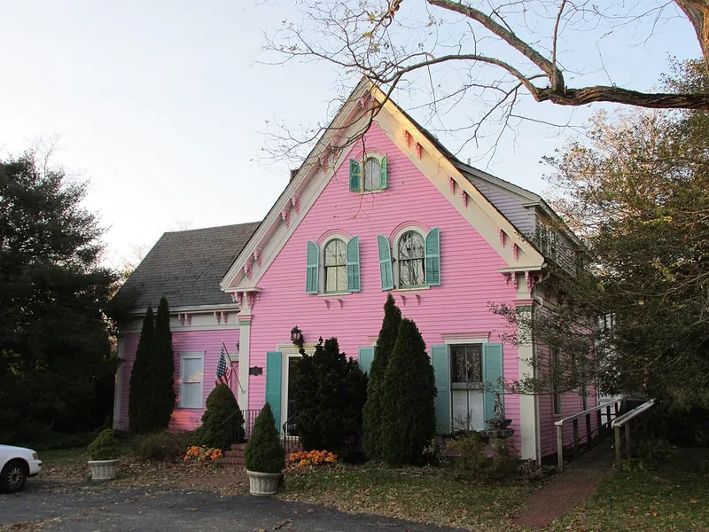 Pink facade — Isaiah Thomas Books, Barnstable
